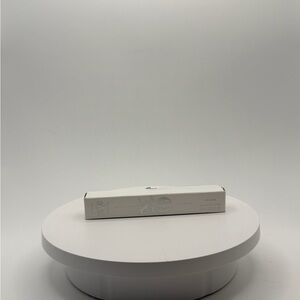 KVD Lip gloss Petunia 30 NEW Authentic